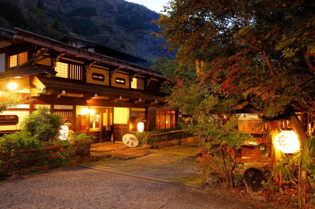 Hôtel Yumoto Choza à Takayama  Extérieur photo