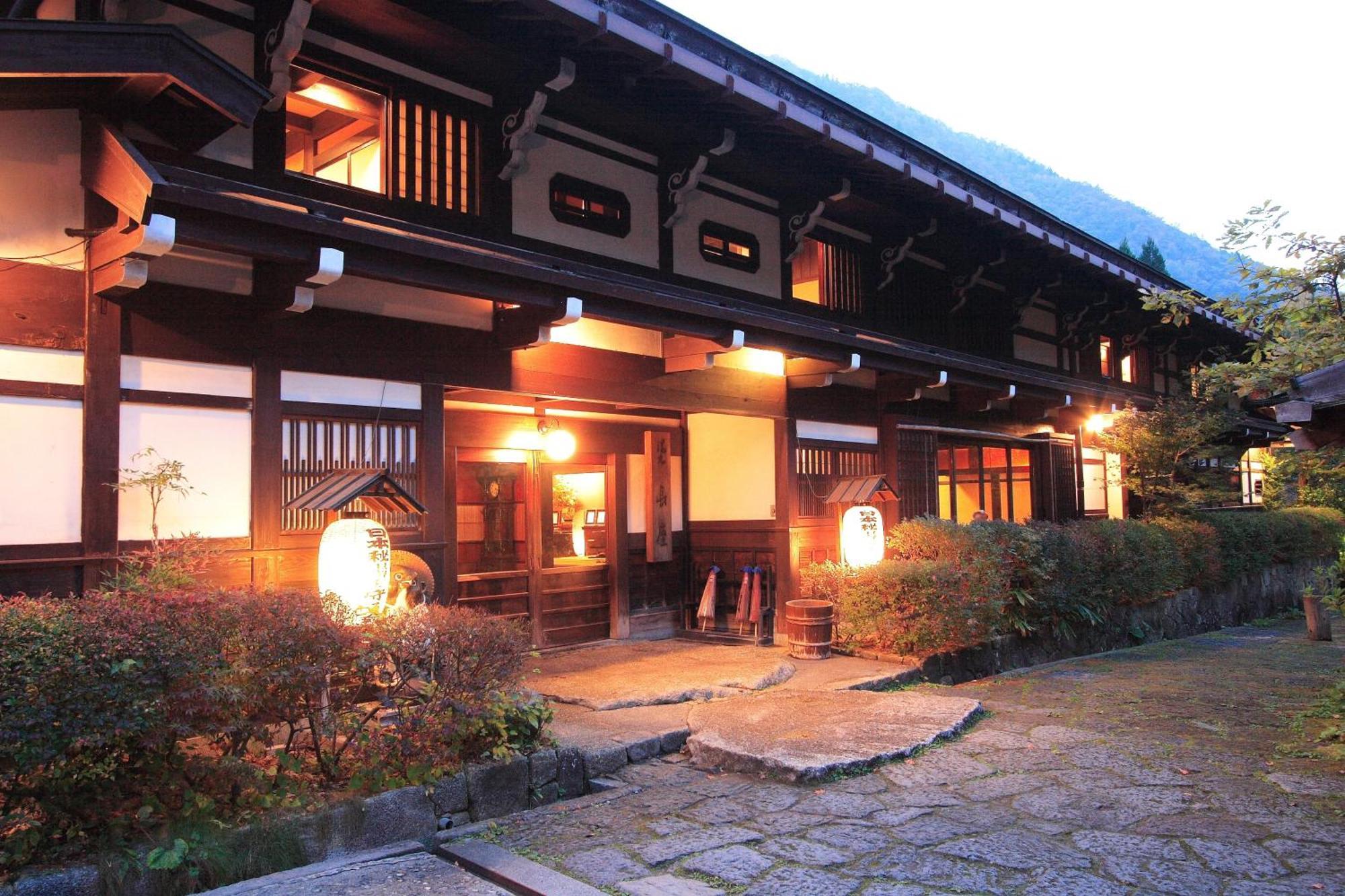 Hôtel Yumoto Choza à Takayama  Extérieur photo