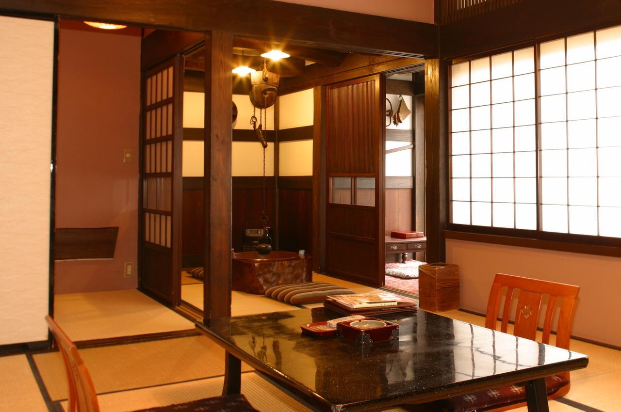 Hôtel Yumoto Choza à Takayama  Chambre photo