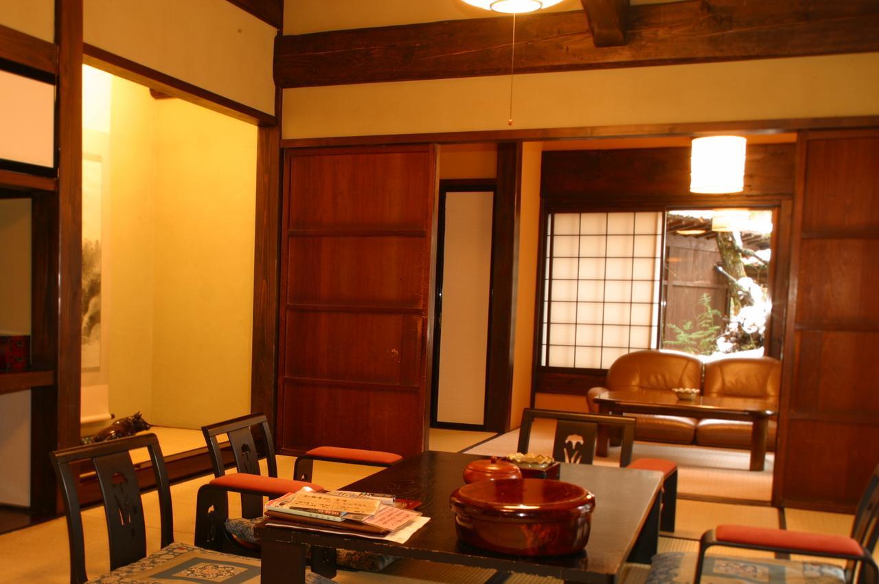 Hôtel Yumoto Choza à Takayama  Extérieur photo