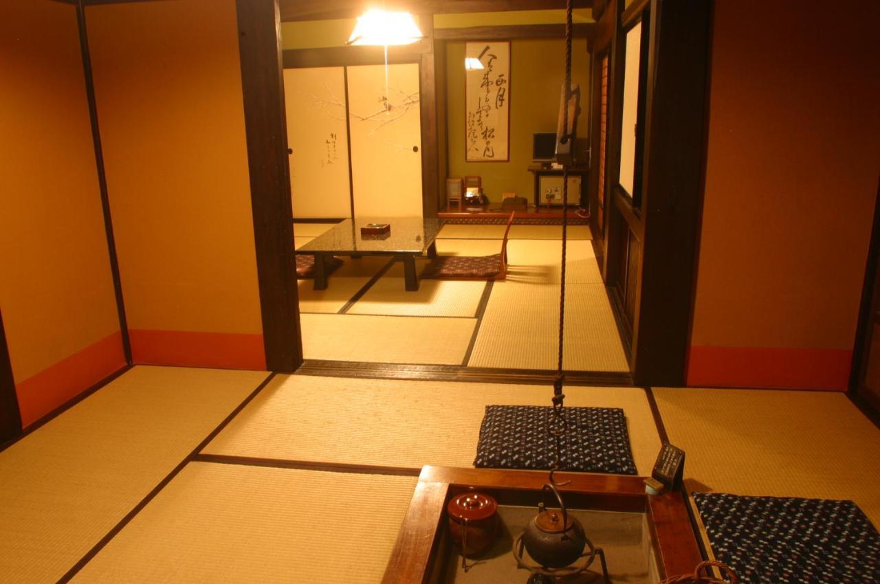 Hôtel Yumoto Choza à Takayama  Extérieur photo